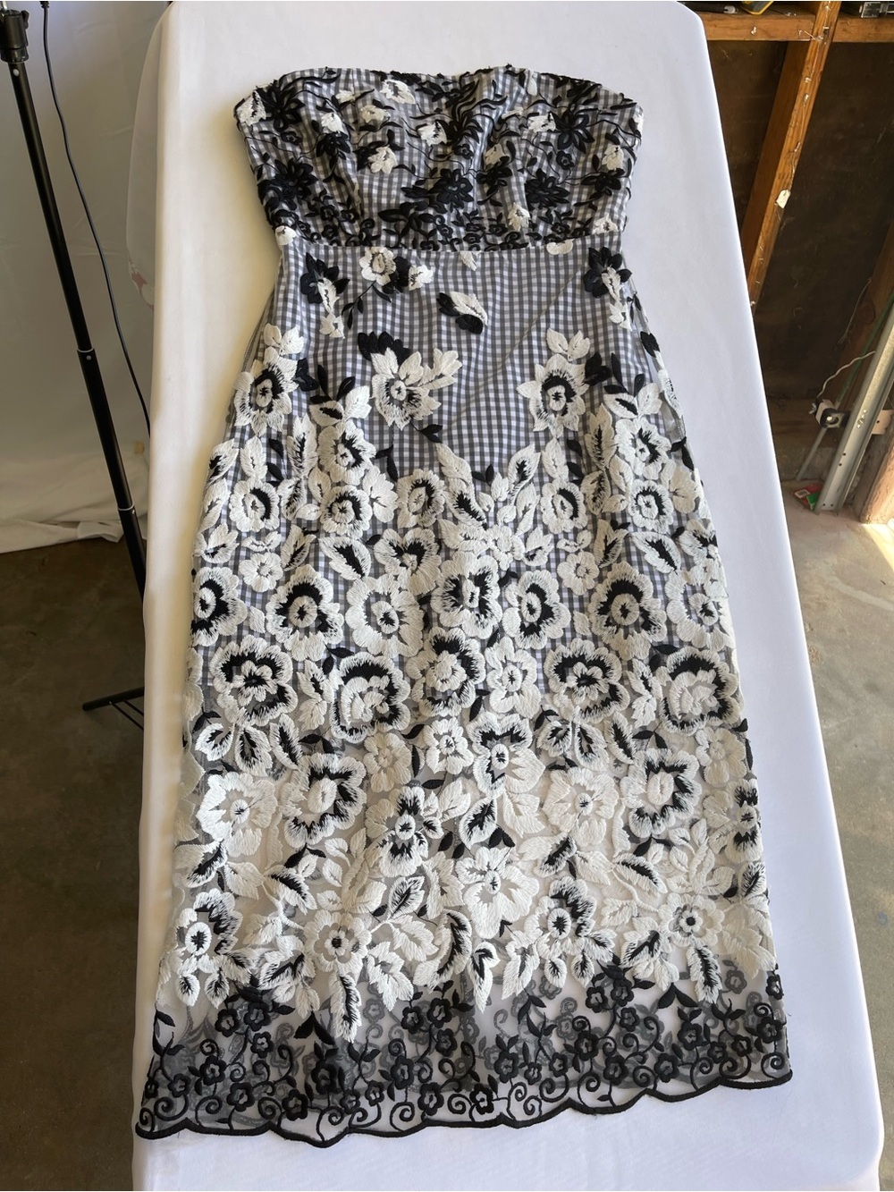 Sam Edelman Black and White Strapless Floral Lace Dress - Picture 5 of 13